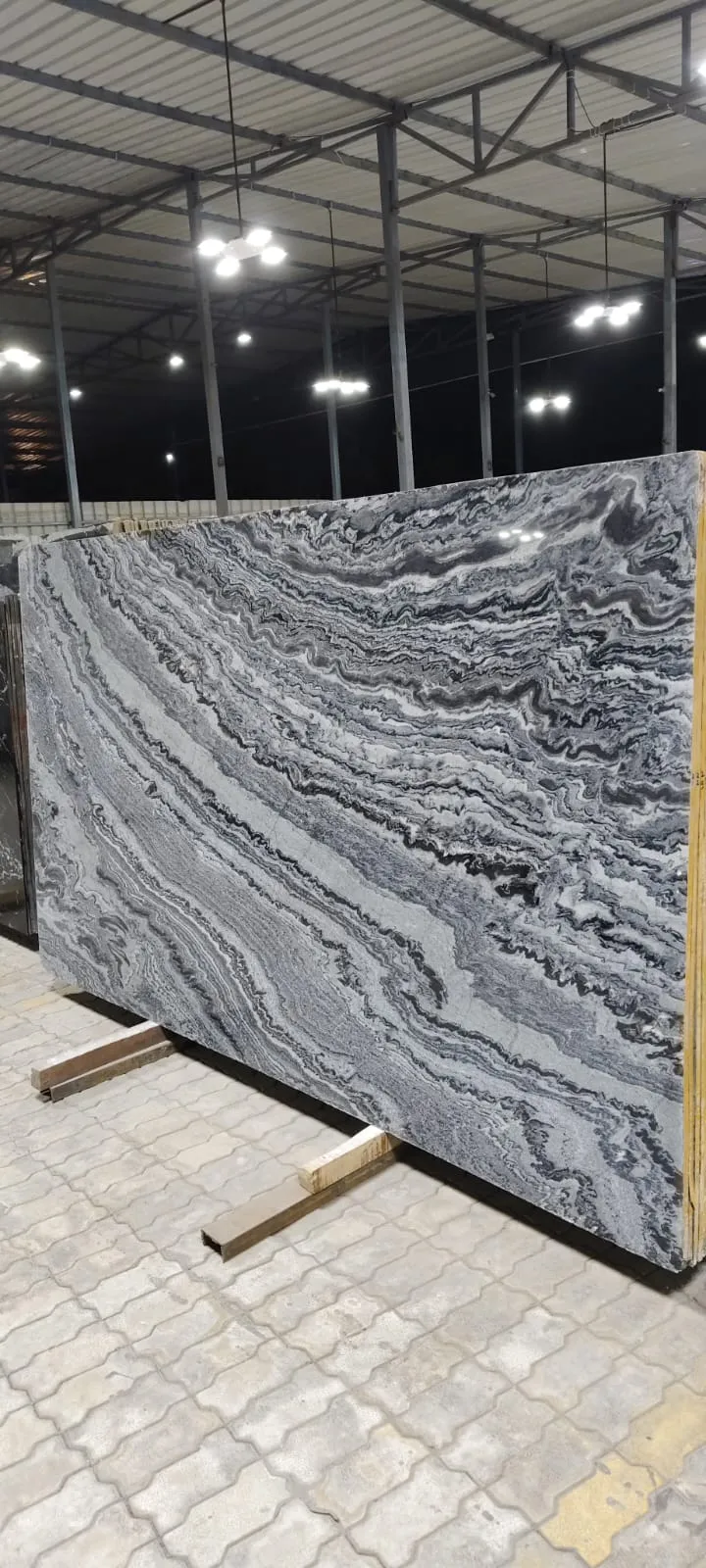 Mercury Black — photo 1