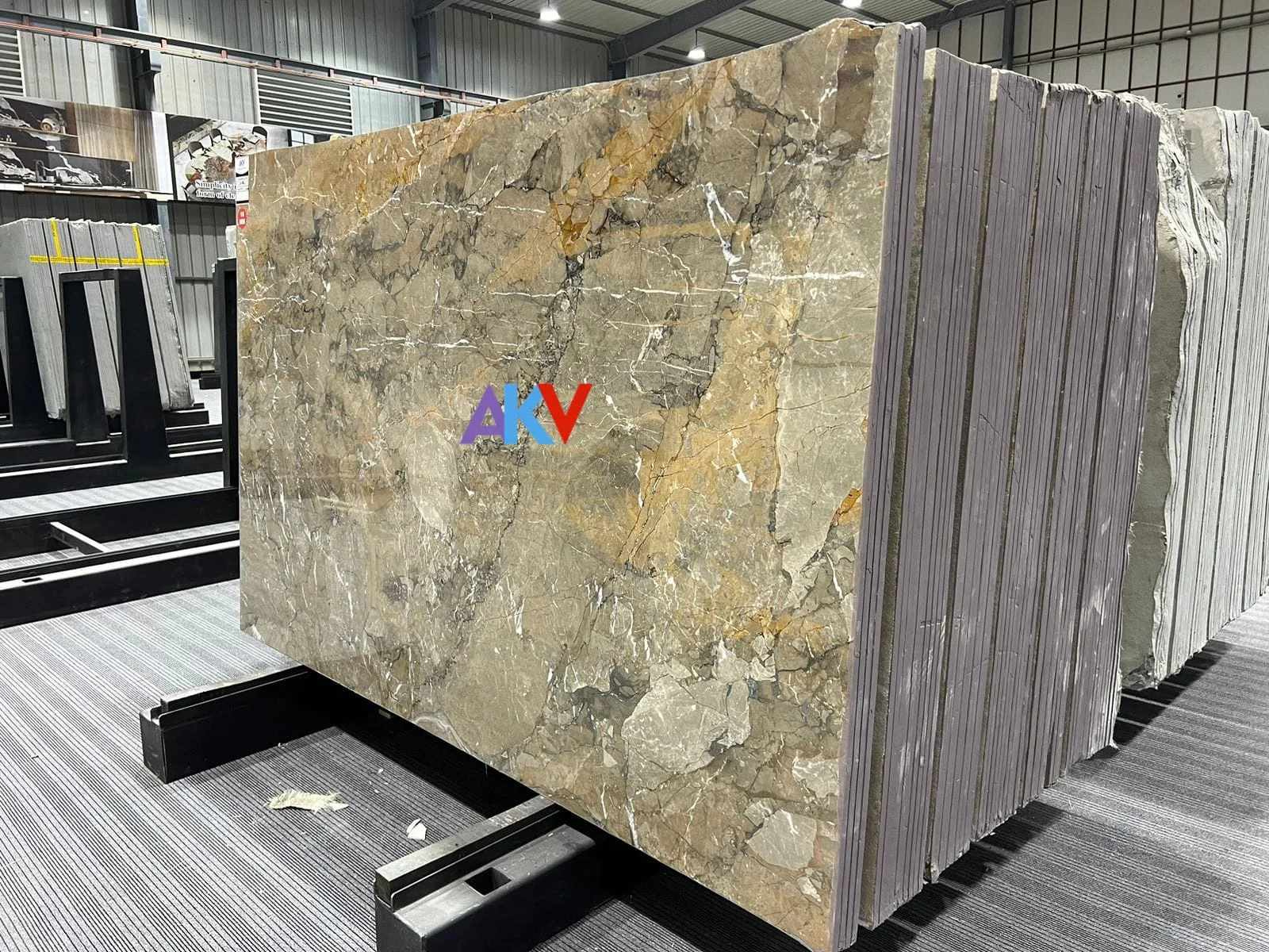 Saran Collin Italian Marble — photo 5